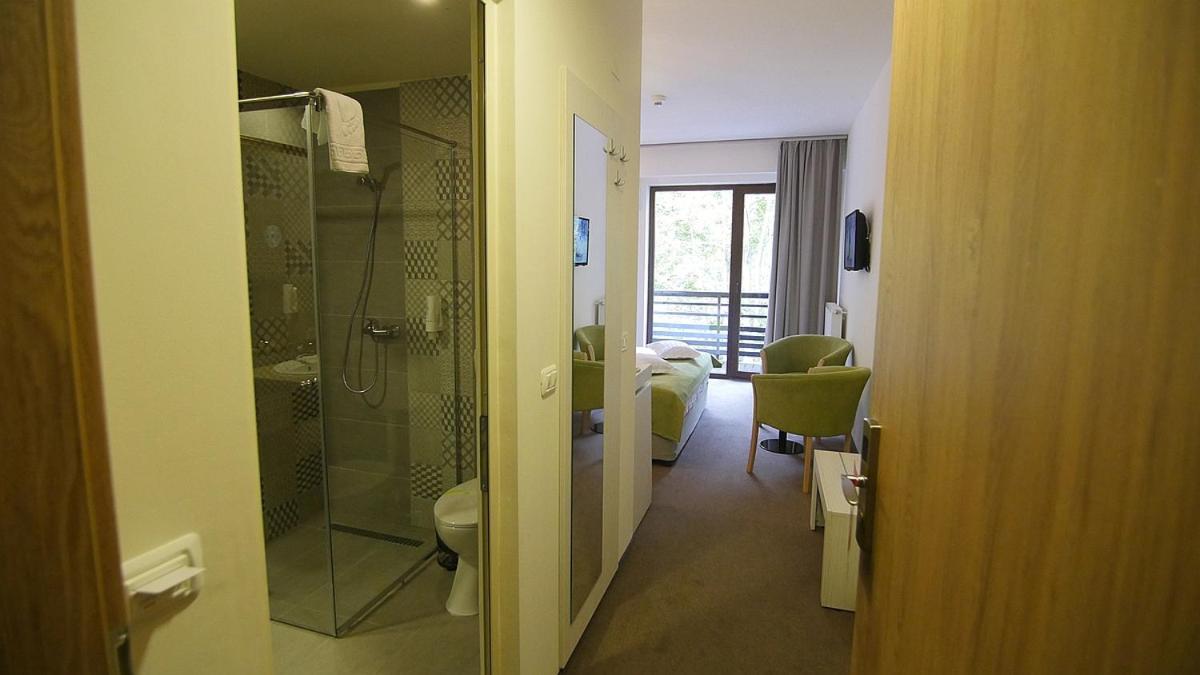 Hotel Posada Vidraru Căpăţîneni-Ungureni Cameră foto