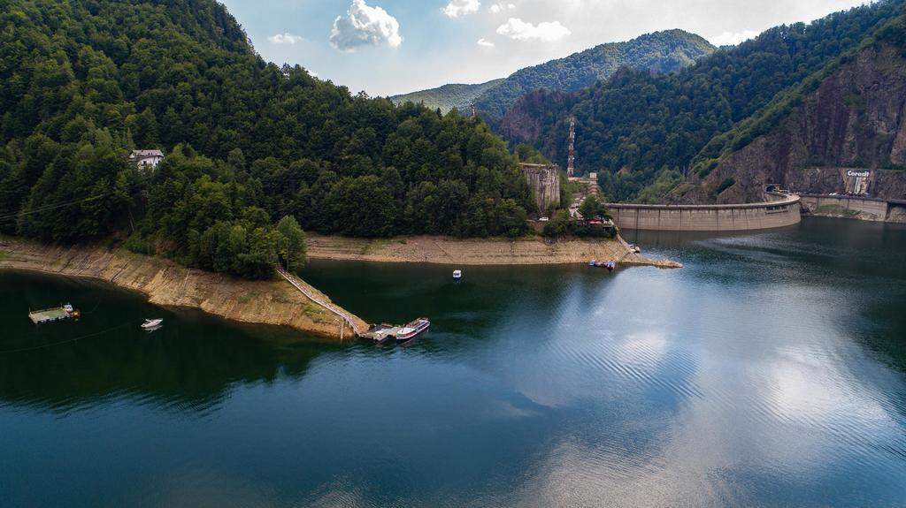 Hotel Posada Vidraru Căpăţîneni-Ungureni Exterior foto